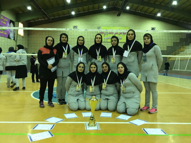 نایب قهرمانی تیم والیبال بانوان دانشگاه جامع علمی کاربردی استان مرکزی در مسابقات منطقه ۴ وزارت علوم